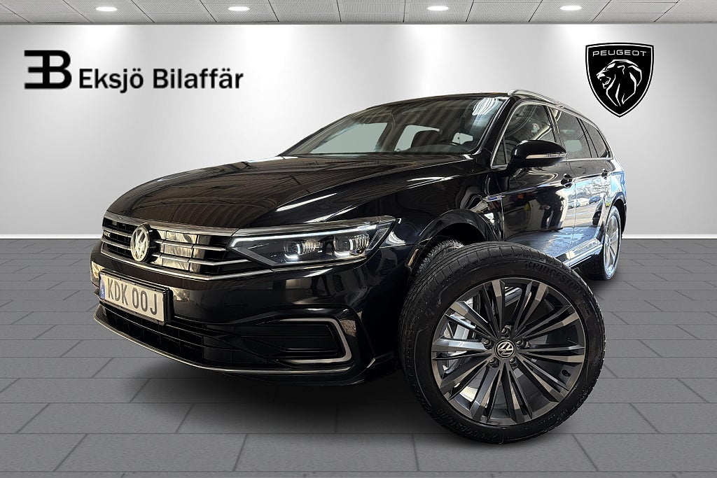 Volkswagen Passat Sportscombi GTE Executive Business *Värmare, Drag, Ränta 3,99%*