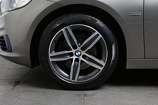 Minibuss BMW 218 24 av 24