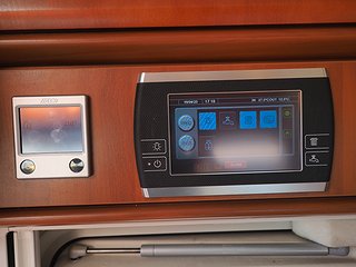 Husbil-halvintegrerad Concorde Charisma 890 LS 12 av 31