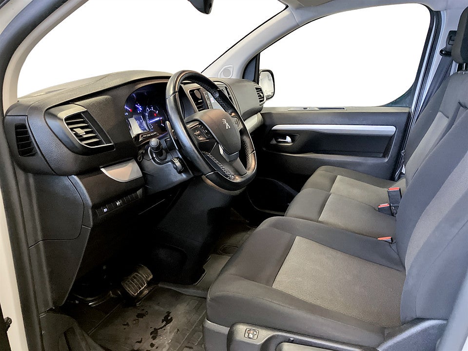 Bild på Peugeot Expert PRO+ 2.0 BHDi 145hk Aut L3 DRAG B-KAMERA