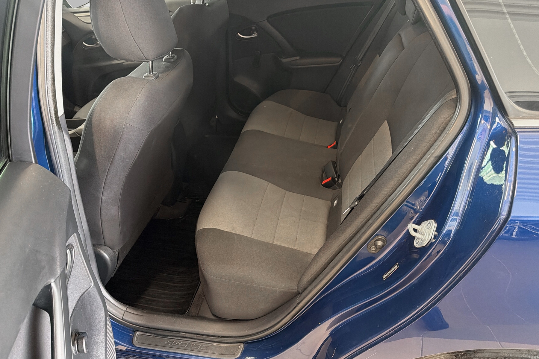 Toyota Avensis 2016, bild 7/10