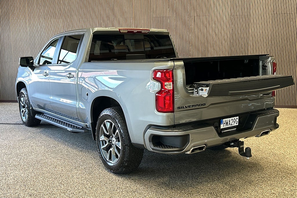 Chevrolet Silverado 1500 Crew Cab 5.3 V8 4WD RST *1878:- Skatt/år 220mil*