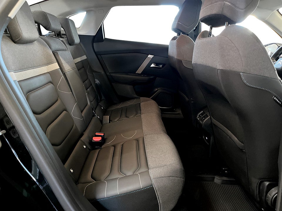 Bild på Citroën C4 X Shine 1.2 PT 130hk Aut 360-KAMERA RATTVÄRME
