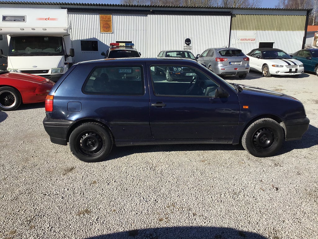 Volkswagen Golf 3-dörrar 1.6 CL