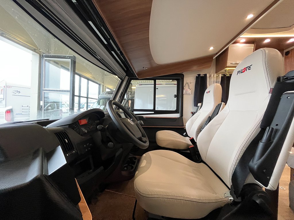 Pilote G740GJ / Alde / Litium / Backkamera - Pilote