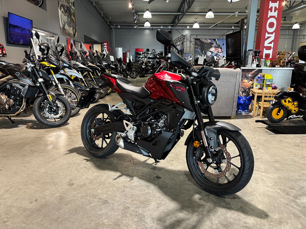 Honda CB125R #Endast 200 mil# 