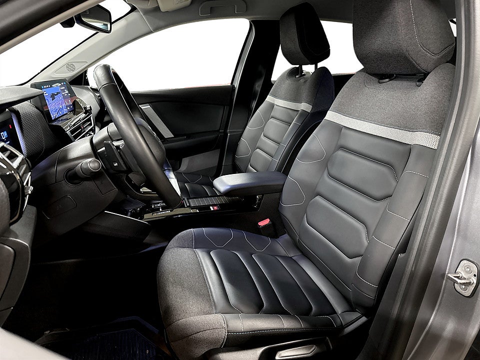 Bild på Citroën C4-X Shine 1.2 PT 130hk Aut B-KAMERA NAVI