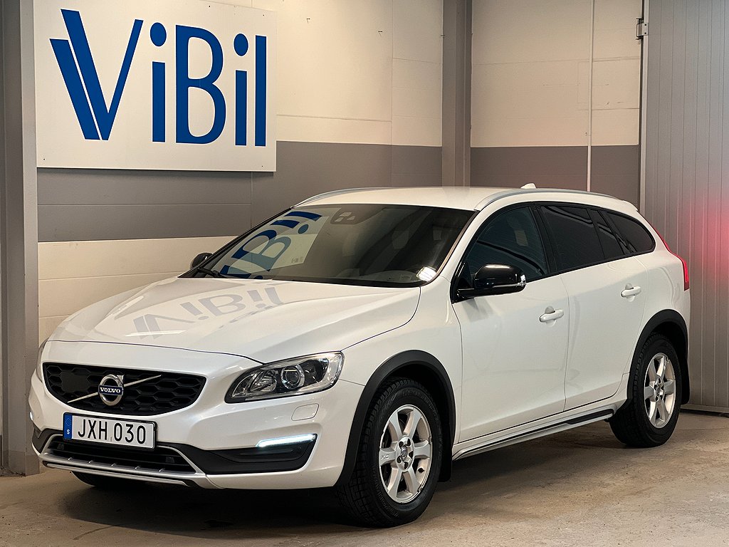 Volvo V60 Cross Country D4 AWD Geartronic Summum **SE SPEC**