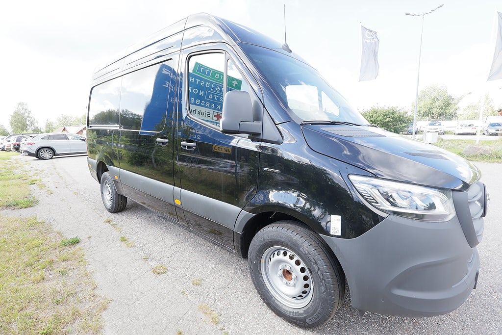 Mercedes-Benz eSprinter 314 Skåp A2 PRO 81kWh LAGERBIL