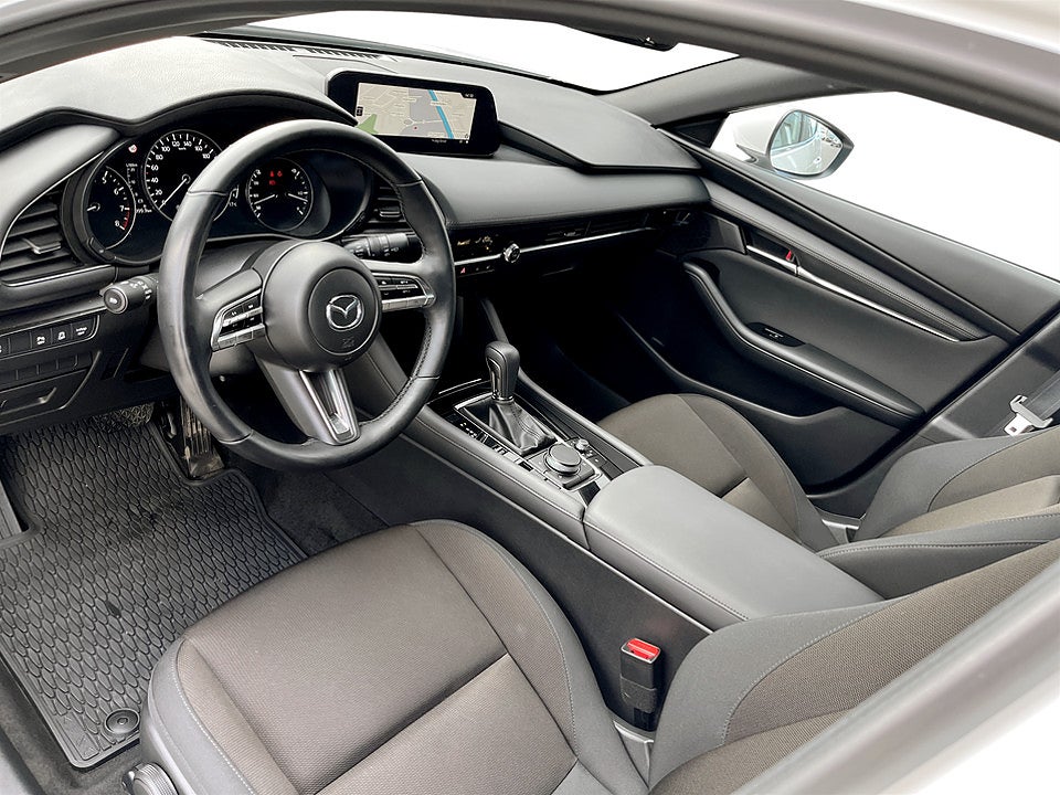 Bild på Mazda 3 Hatchback 2.0 SKYACTIV-G 150hk Aut NAV B-KAMERA