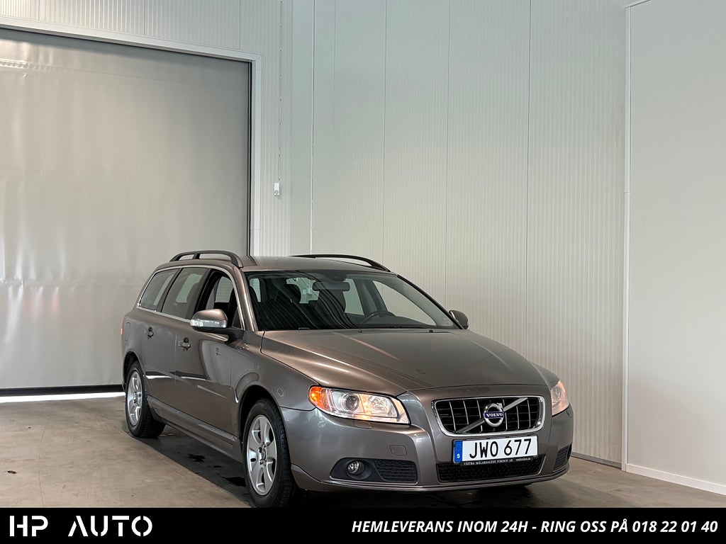 Volvo V70 2.0F Momentum AUT 2 ägare Dragkrok M-värm