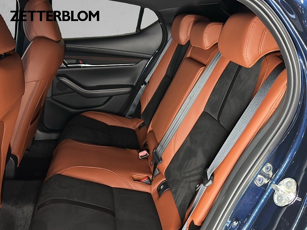 Kombi Mazda 3 8 av 22