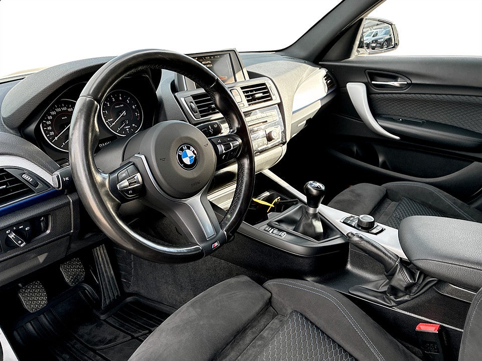 Bild på BMW 118i 5D M-Sport 136hk BACKSENSORER FARTHÅLLARE