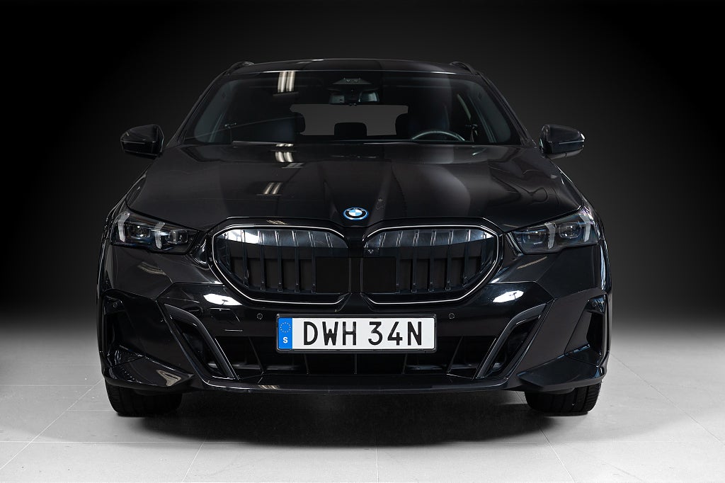 BMW 530e 2025 - miniatyr 4