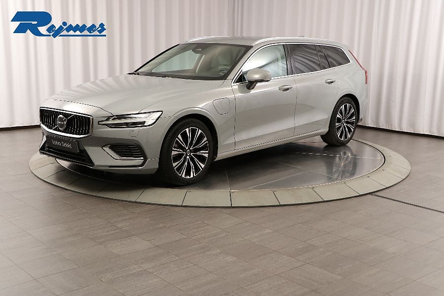 Volvo V60 Recharge T6 II Core Bright