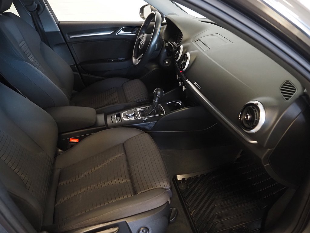 Audi A3 Sportback 35 TFSI 150hk Sport S-Tronic | PDC | BT | 2020