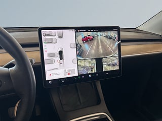 Tesla Model Y Long Range AWD S&V/Dragkrok/Premium ljud/Autopilot/MOMS
