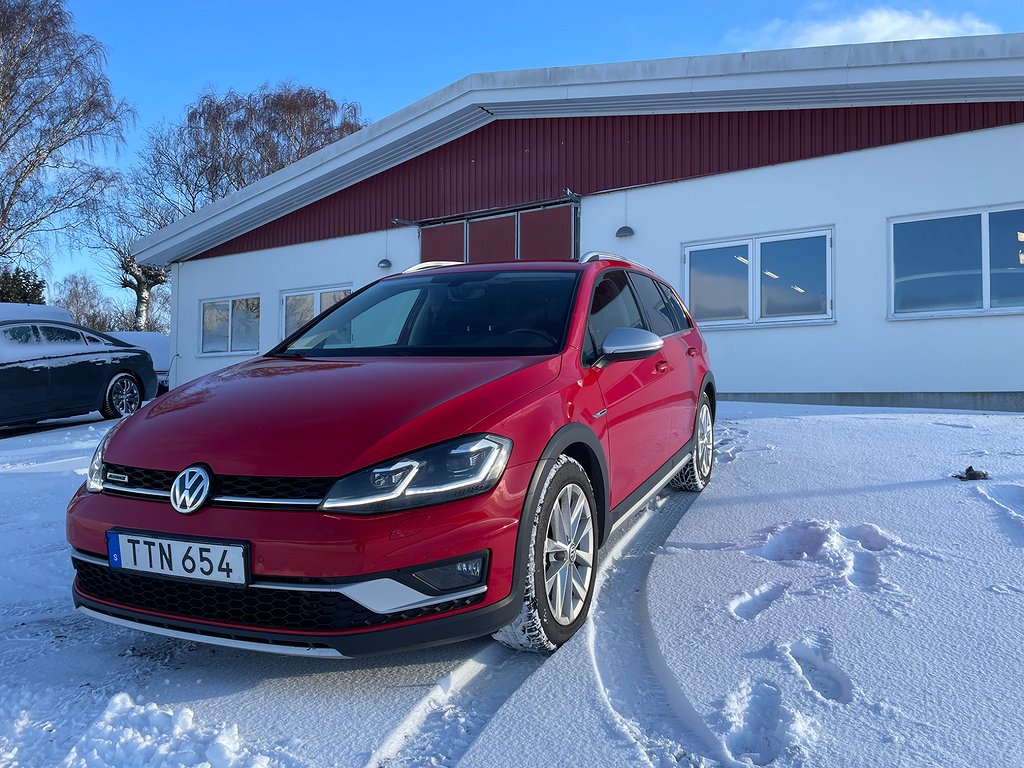 Volkswagen Golf Alltrack 1.8 TSI 4Motion Premium / Värmare