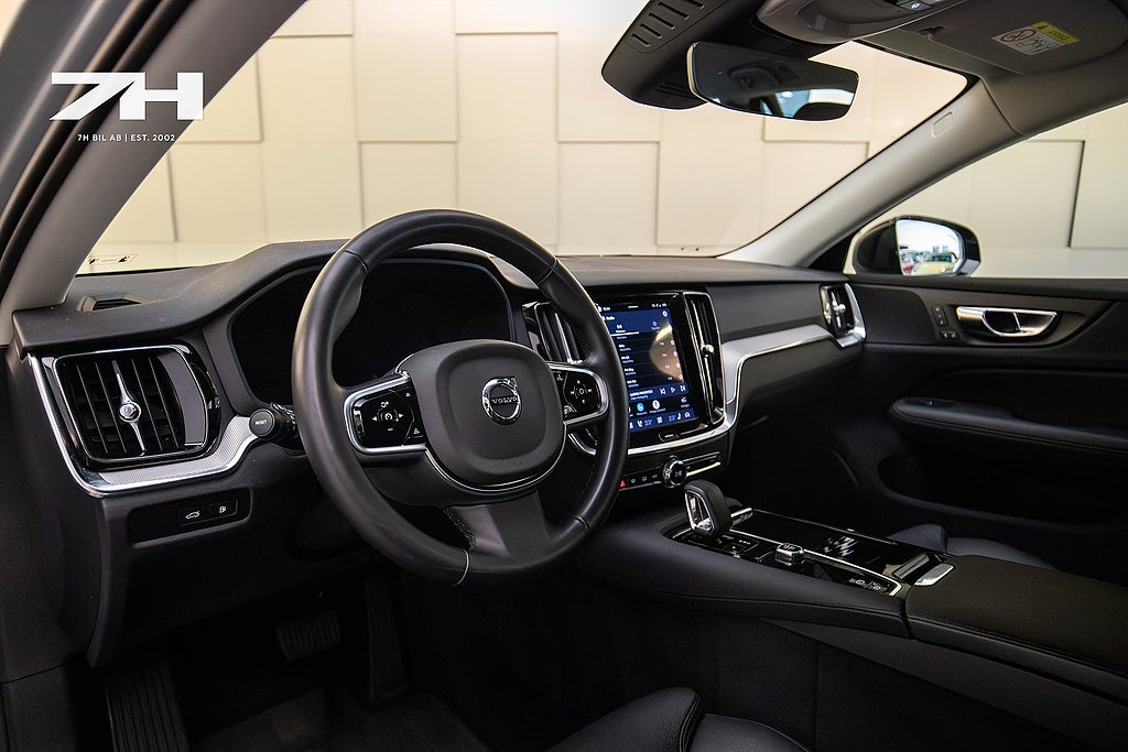 Volvo V60 T6 Plug-In Hybrid AWD Drag Pilot Assist Läder Kamera
