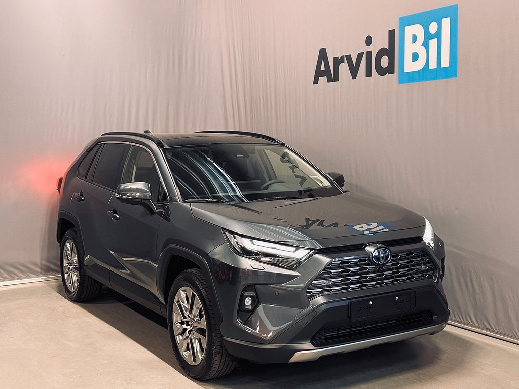 Toyota RAV4 Hybrid AWD Executive Värmare Kylare JBL Pano GPS