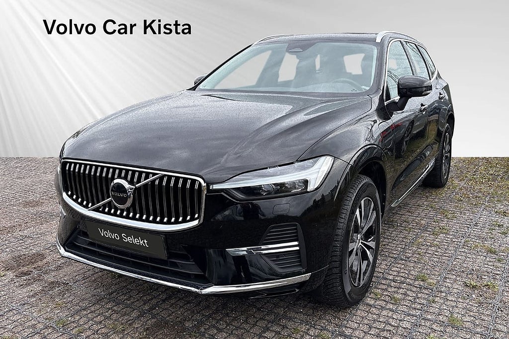 Volvo XC60 Recharge T6 Core Edition Drag Pano B-Kamera