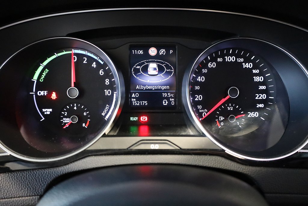 Volkswagen Passat Sportscombi GTE 1.4 TSI Aut Drag Navi Värmare 2022