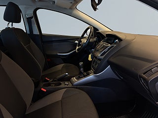 Ford Focus Ford Kombi 1.0 EcoBoost Trend/lågskatt/Mo-värmare – bild 10