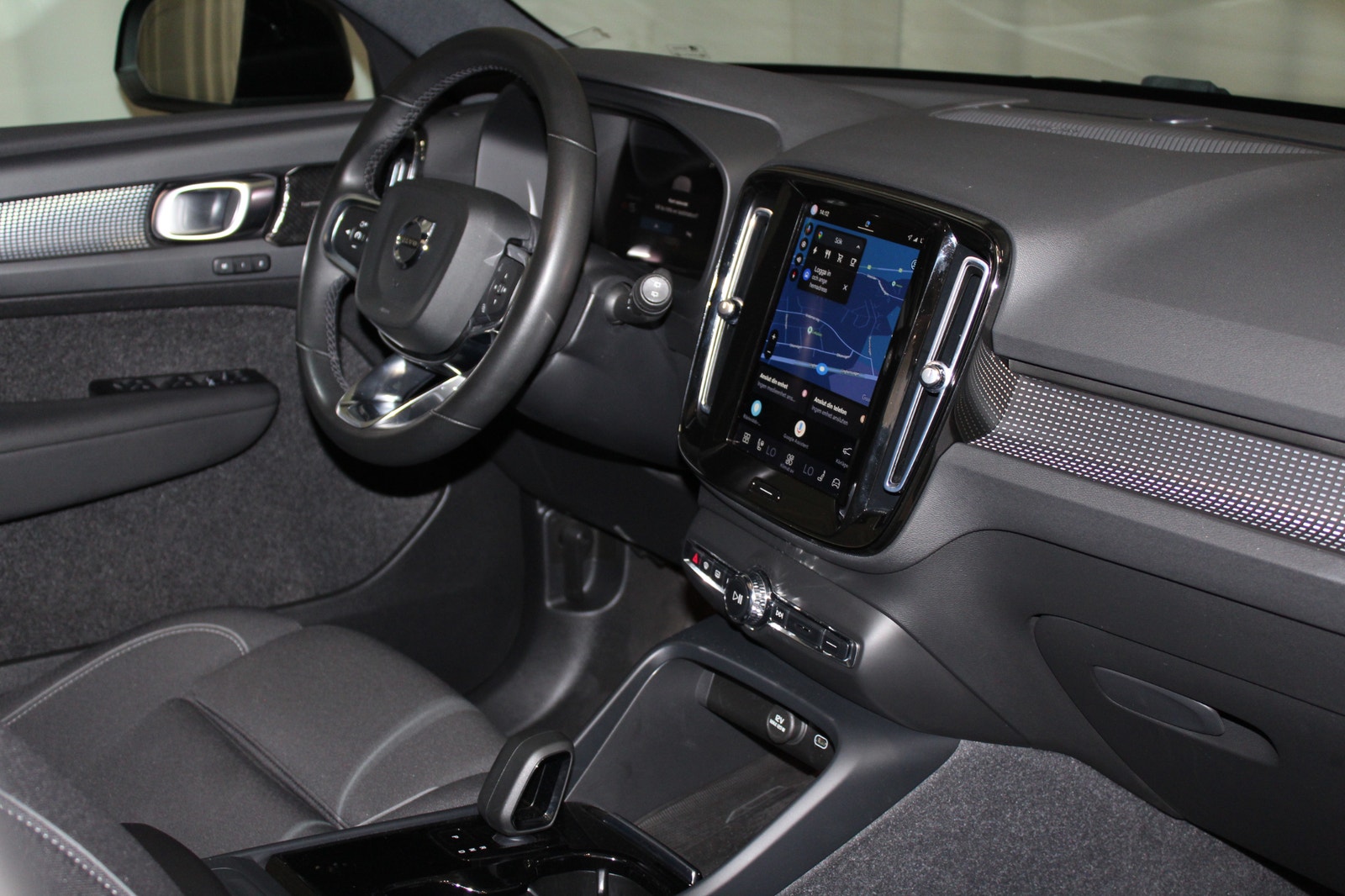 Volvo XC40 P8 Recharge Twin Pro, Panorama, 360 kam, Värmepump 2022 - miniatyr 21