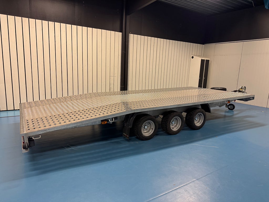 NIEWIADOW Jupiter Alu 3 axlar/ Moms/ BilTrailer Totalvikt 3500 kg