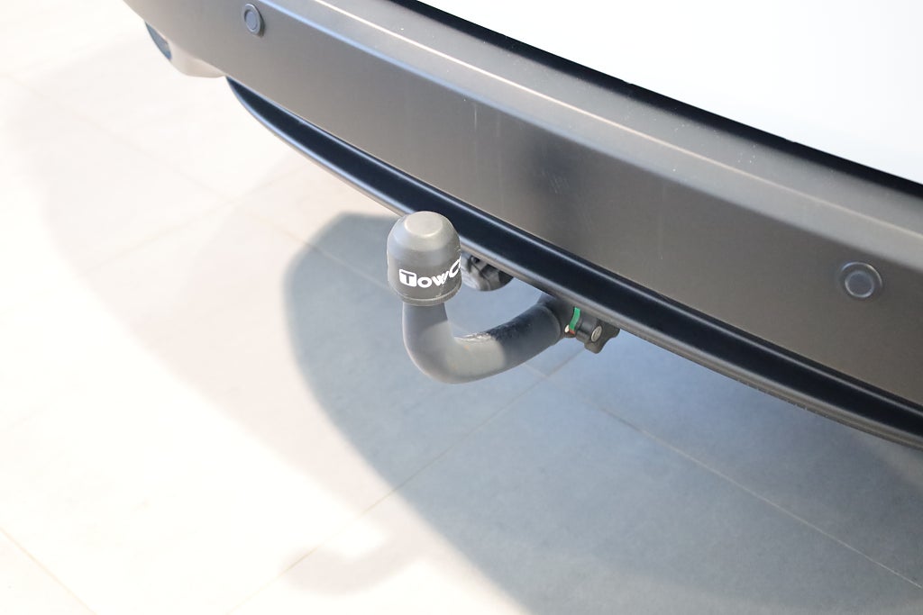 Honda HR-V 1.5 i-VTEC Elegance AUT Drag Kamera Navi Blåtand PDC 2020