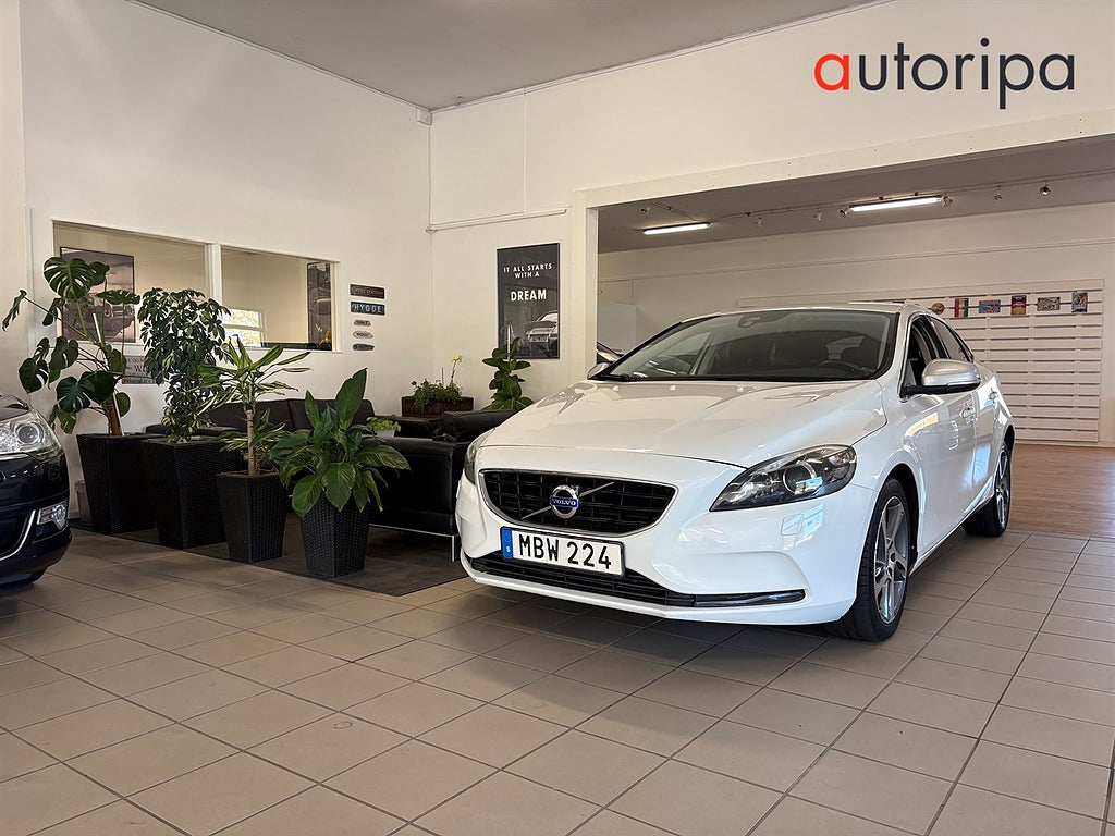 Volvo V40 D2 120hk Your Momentum