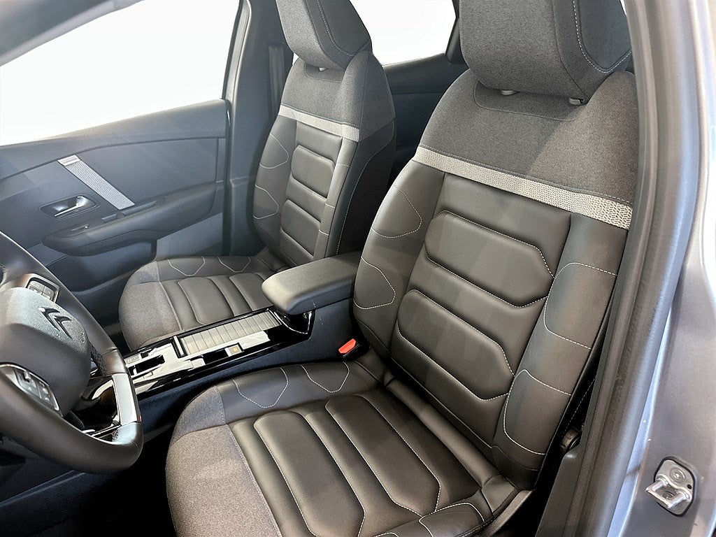 Bild på Citroën C4 Shine 1.2 PT 130hk Aut - B-KAMERA,CARPLAY,NAV