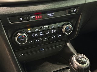 Halvkombi Mazda 3 18 av 21