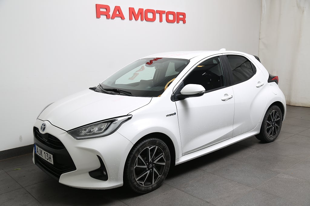 Toyota Yaris 1,5 Hybrid CVT Active Plus Kamera 2021