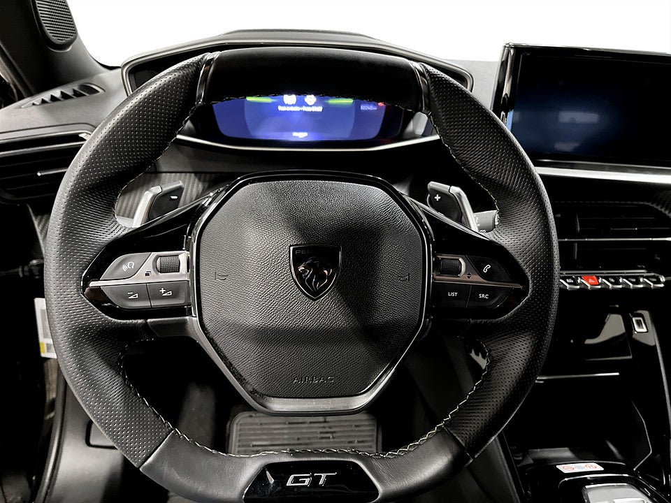 Bild på Peugeot 2008 GT 1.2 PT 130hk Aut - B-KAMERA, DRAG