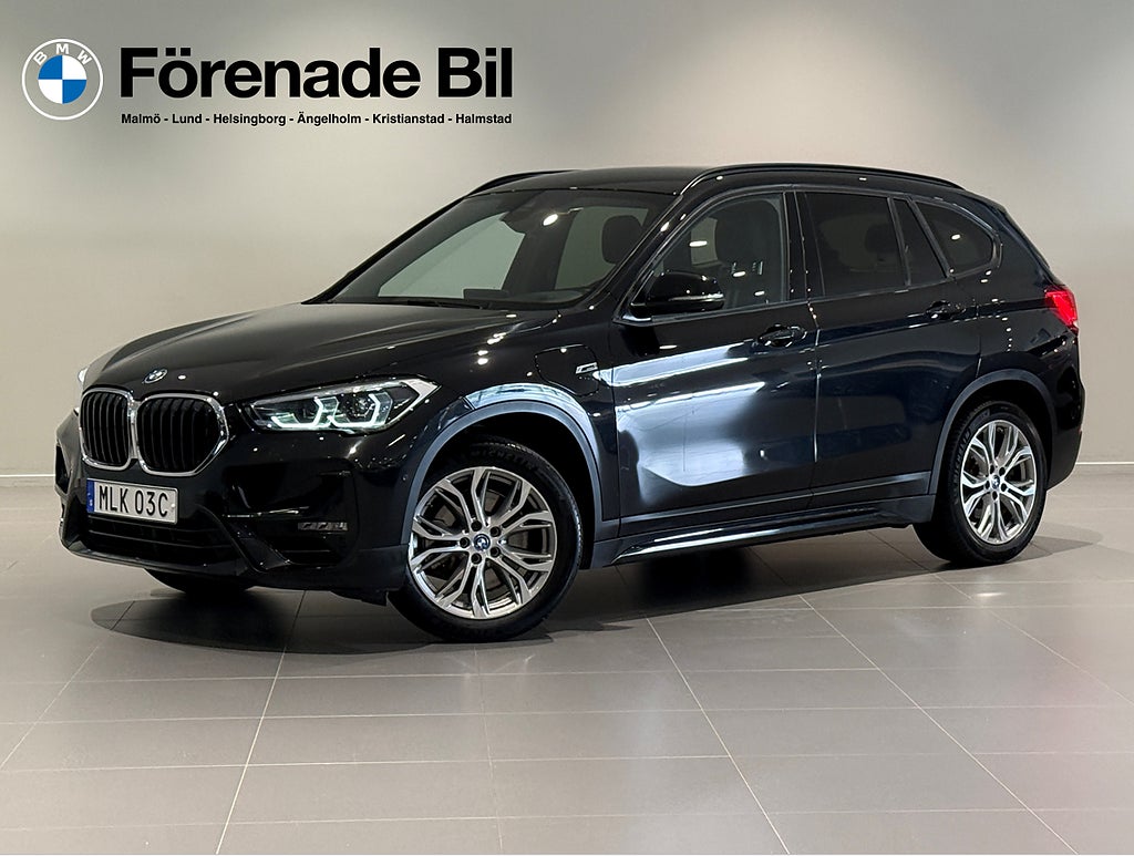 BMW X1 xDrive25e SportLine Head-Up Drag LM Sportstolar