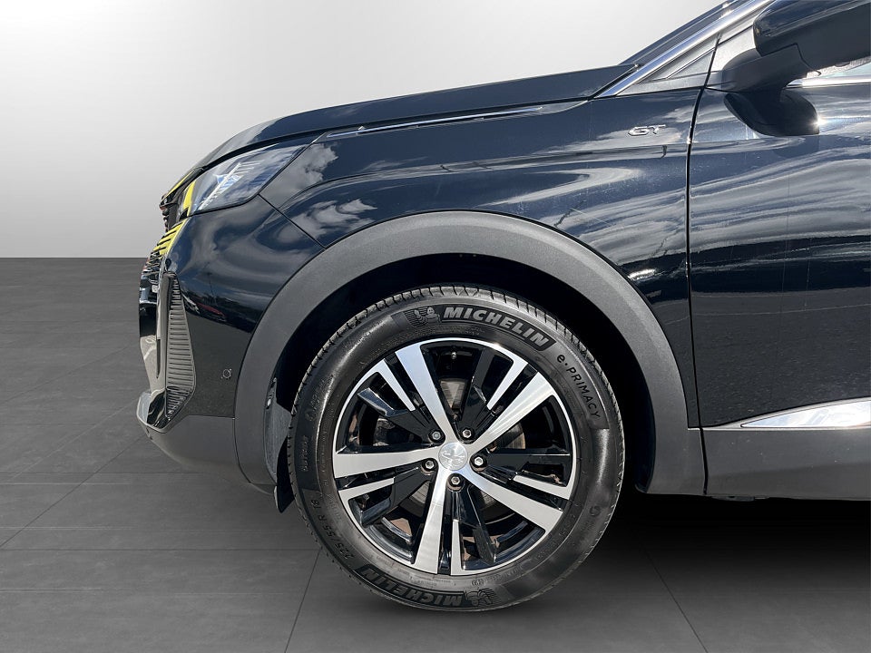 Bild på Peugeot 5008 GT 1.2 PT 130hk Aut 7-SITS B-KAMERA CARPLAY