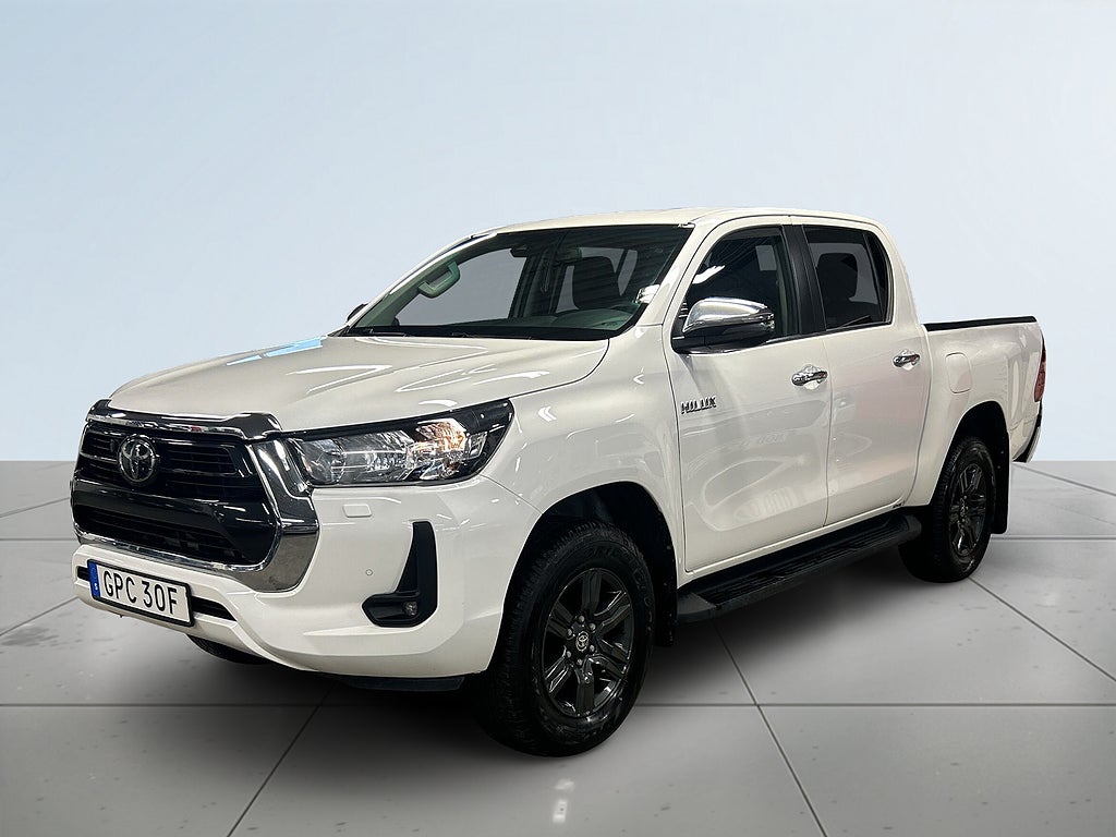 Toyota Hilux Dubbelhytt 2.4 AWD Hero Drag/Kamera/M-Värmare/S&V-Däck