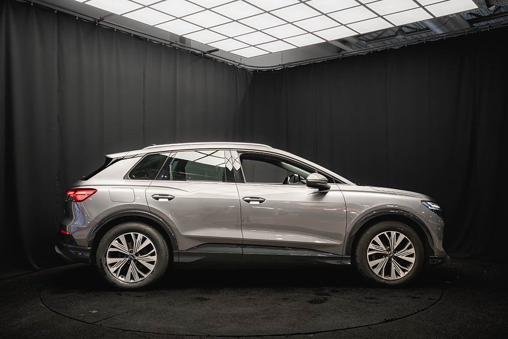 Audi Q4 e-tron 50 QUATTRO ADVANCED PANO SONOS 93.4%SoH 1-ÄGARE MOMS