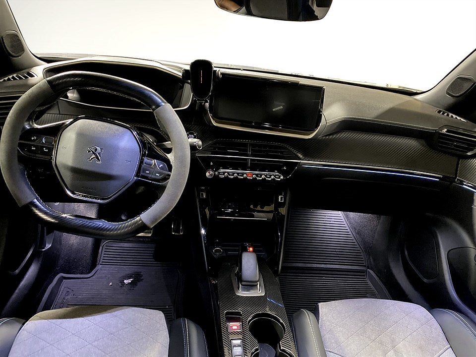 Bild på Peugeot E-2008 GT 50kWh 136hk Aut - B-KAMERA,CARPLAY,NAV