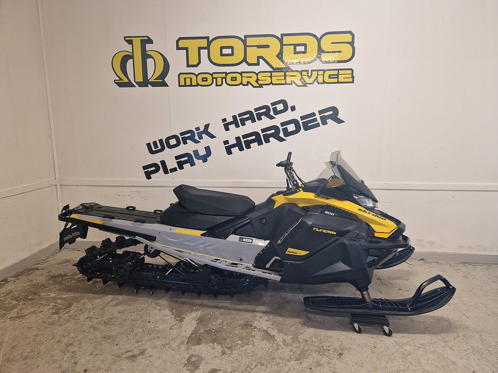 Ski-Doo Tundra 600 Efi (momsad, 64mm matta) 