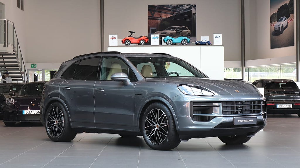 Porsche Cayenne E-Hybrid Black Edition