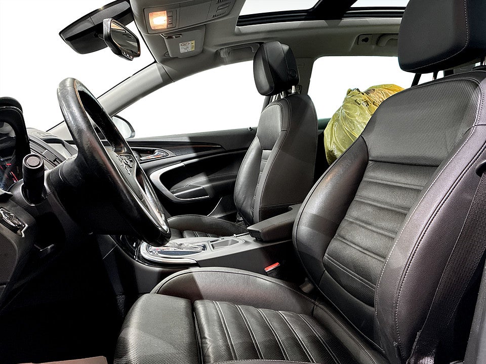 Bild på Opel Insignia Country Tourer 2.0 CDTI 170hk Aut 4WD PANO B-KAMERA