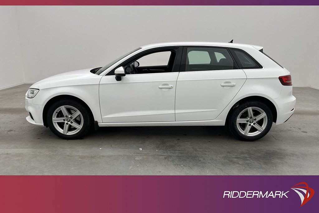 Audi A3 Sportback 30 TFSI S Tronic P-sensorer Adaptiv-farth