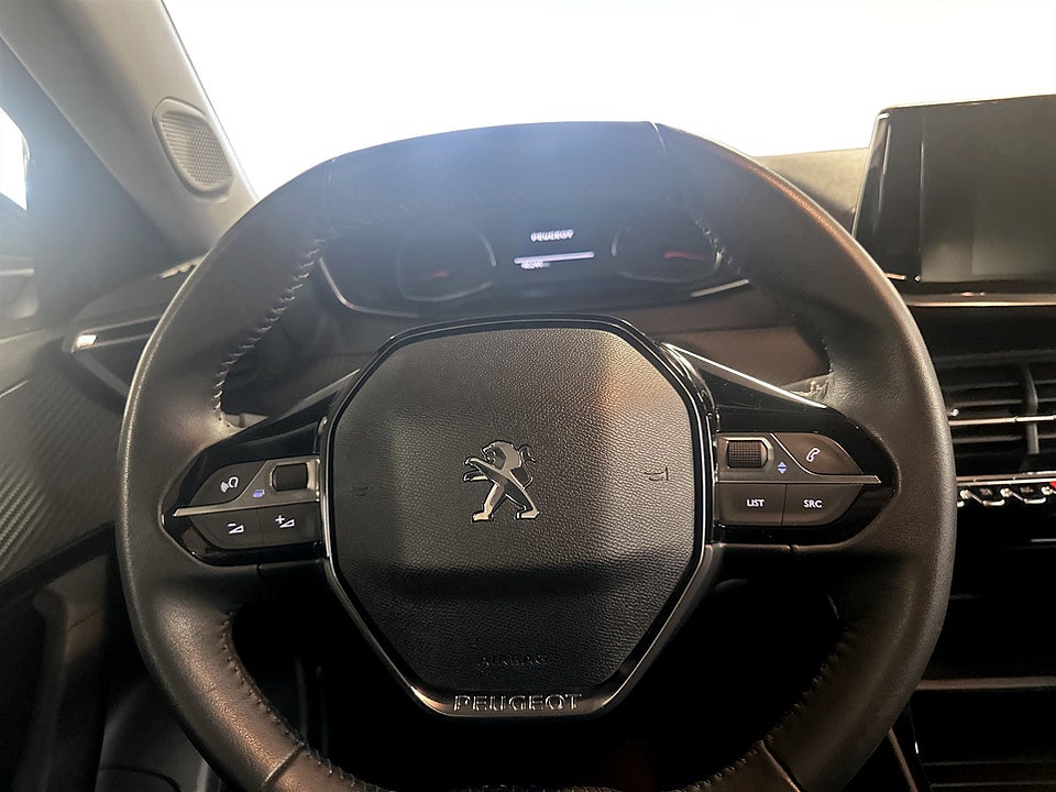 Bild på Peugeot 2008 Active Pack 1.2 PT 100hk PDC-SENSOR CARPLAY