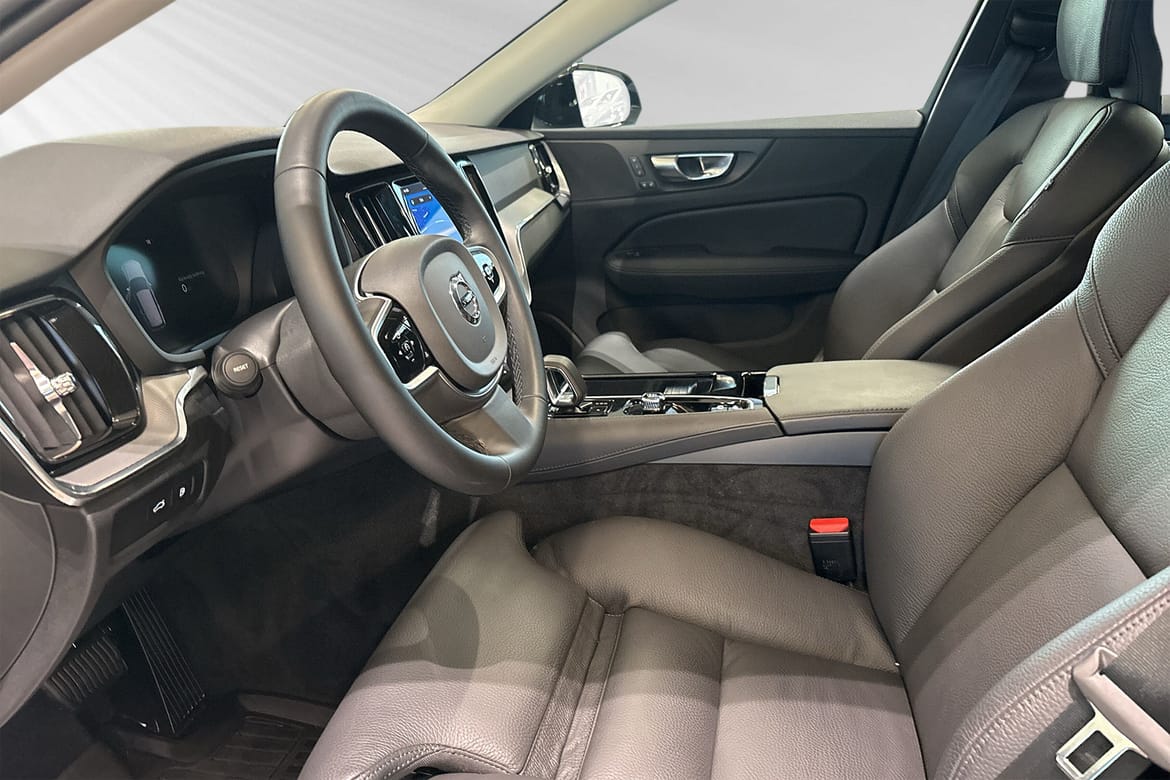 Volvo V60 T6 Plus Dark Nordic 2026, bild 7/10