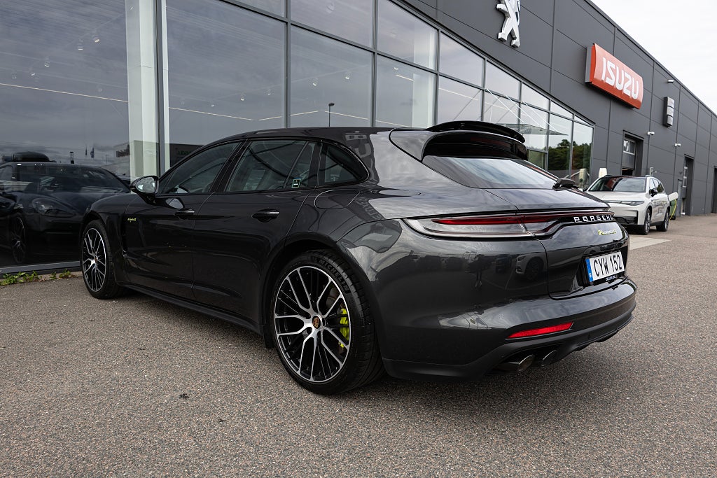 Porsche Panamera 4 E-Hybrid Sport Turismo PDK 462 hk Se utrustning!