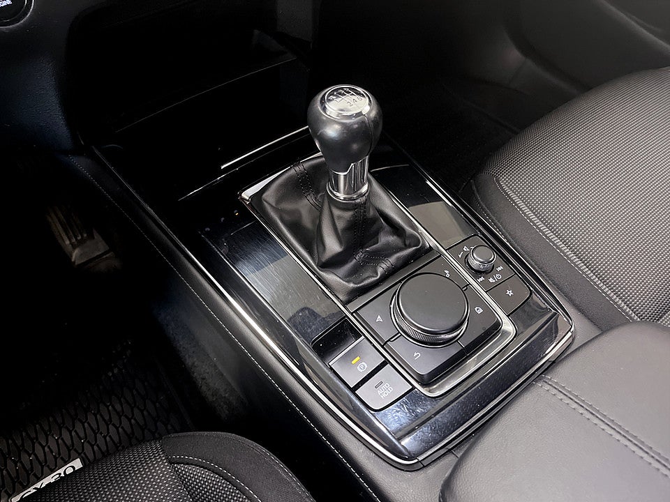 Bild på Mazda CX-30 Sky 2.0 SKYACTIV-X M 150hk - B-KAMERA, CARPLAY