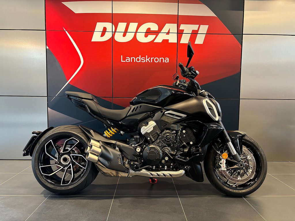 Ducati Diavel V4