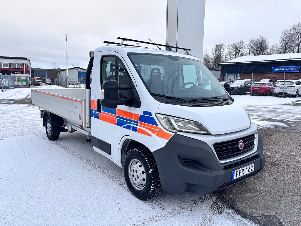 Fiat Ducato 35 2.3 Multijet 150hk, Drag, Flak Floby 3,8m, Ny kamrem, 